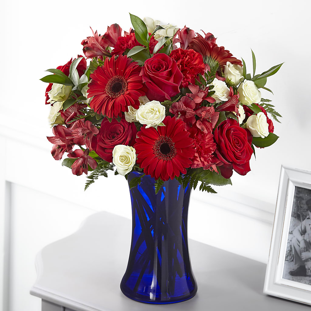 Hearts Embrace Bouquet – Gainesville Floral Exchange, Gainesville FL