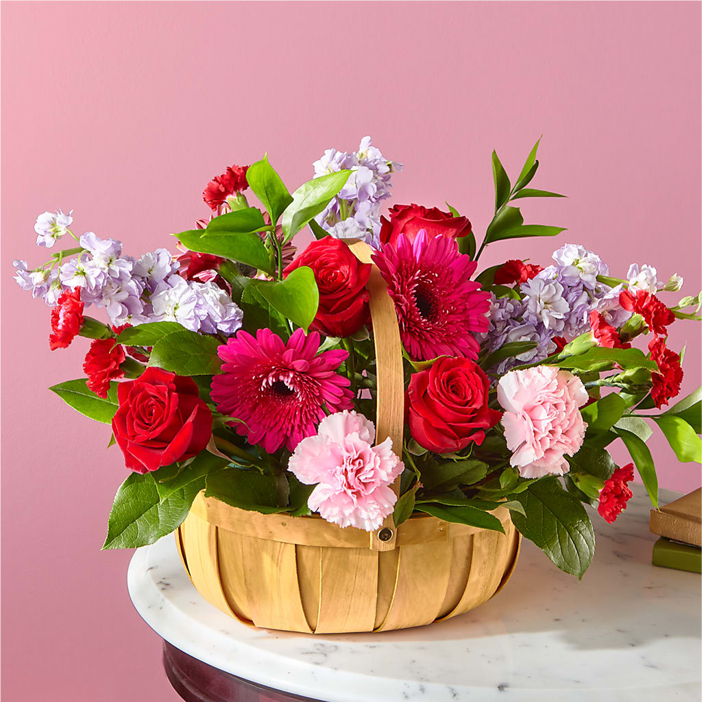Pink Picnic Basket – Gainesville Floral Exchange, Gainesville FL