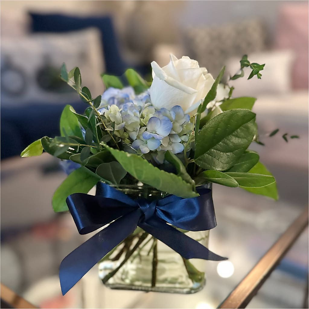 Sky Blue Delight Bouquet –  Gainesville Floral Exchange, Gainesville FL