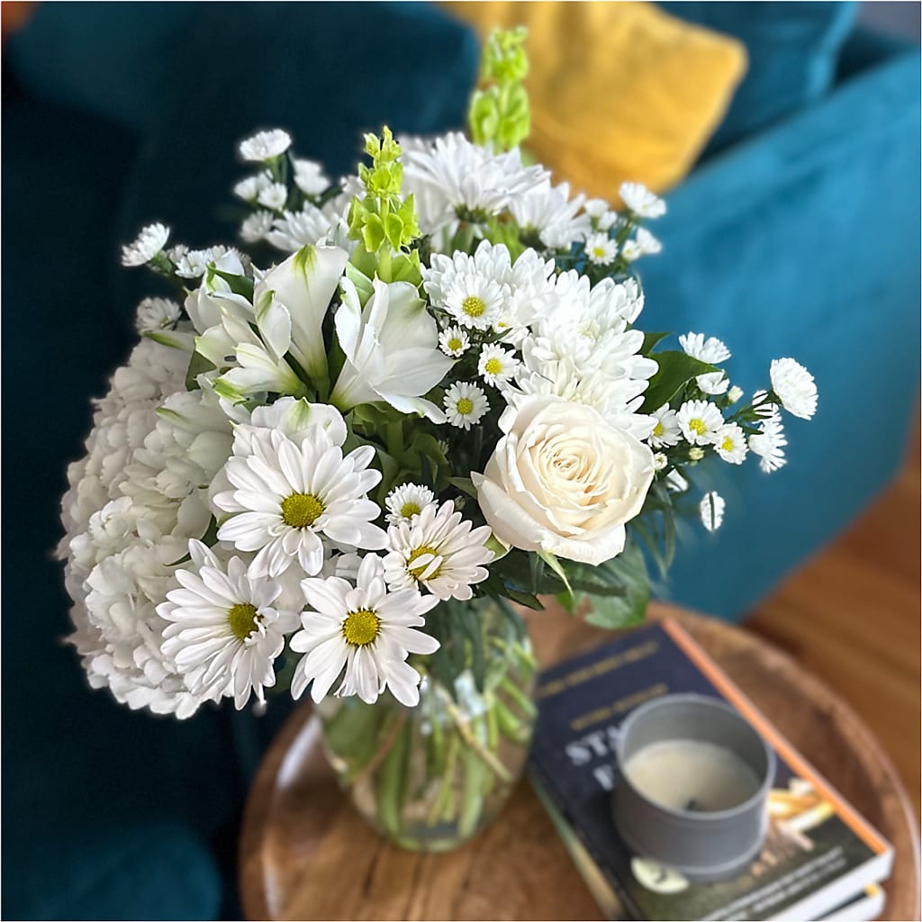 Classic Ivory – A Florist Original –  Gainesville Floral Exchange, Gainesville FL