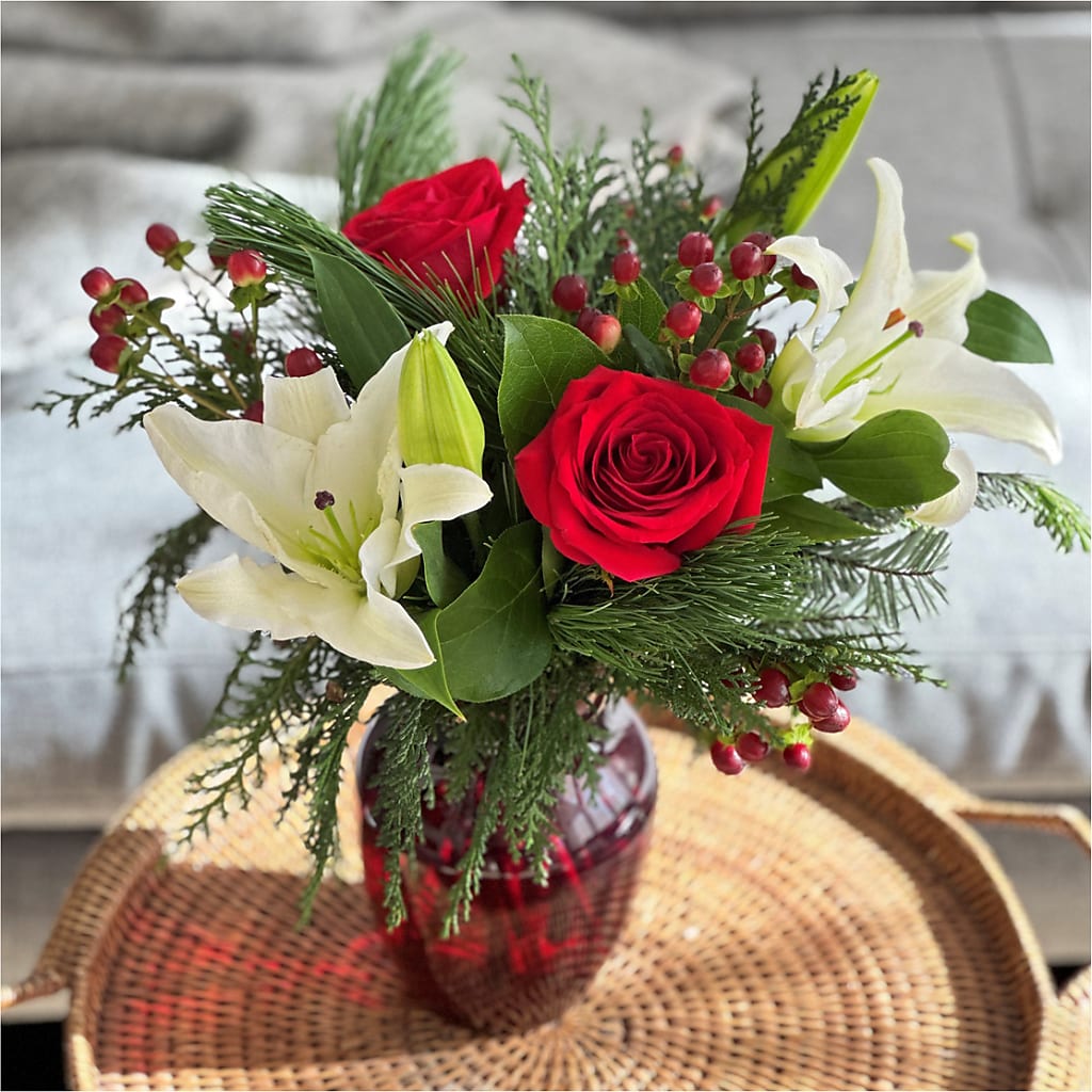 Evergreen Delight Bouquet –  Gainesville Floral Exchange, Gainesville FL